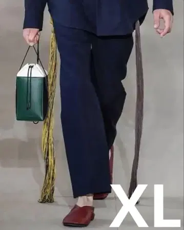 XL 사이즈 JIL SANDER 태슬 맨투맨 블랙