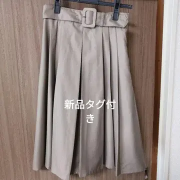 택 포함 새상품 F int 베이지 플리츠 스커트