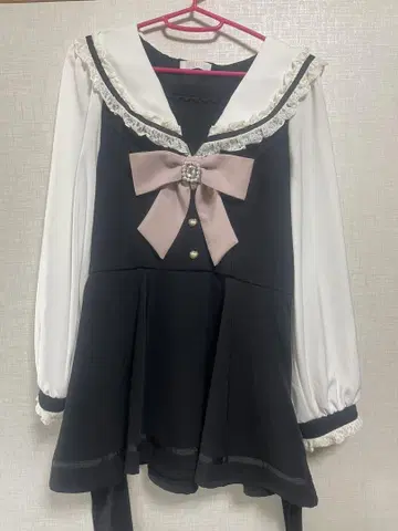 리즈리사 세일러 카라 셋업 상의만