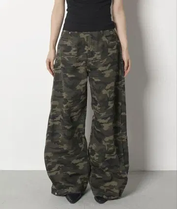 사이드 포인트 카모플라쥬 와이드 팬츠