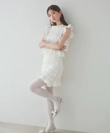 SNIDEL 셔링 개더 TOPS 미니 스커트 셋업