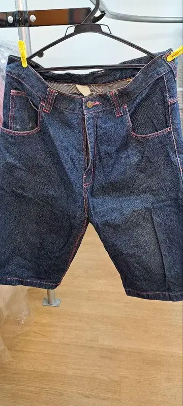 Signature Jeans 다크 블루 데님 숏팬츠 36