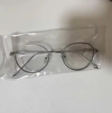 안경
