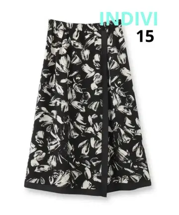 [ 최종 가격 ] 브러쉬드 플라워 무늬 랩 스커트