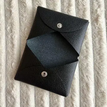 블랙 가죽 카드 케이스 엠보