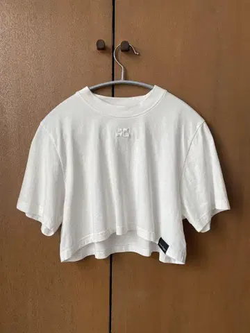 쿠레쥬 크롭 로고 티셔츠
