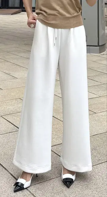 [ 완판템 ] [ 새상품 ] JENNE 일본제 와이드 팬츠 S 화이트