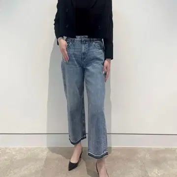 새상품급 띠어리 릴랙스 스트레이트 데님 팬츠 코튼 2023 모델
