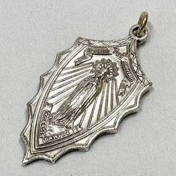 앤티크 대형 성모 마리아와 예수의 메달 52x27mm