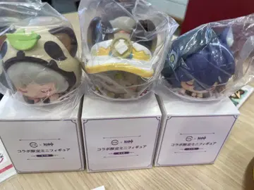 콜라보 캐릭터 피규어 2체 세트