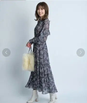 아푸와이저 리셰 뉴앙스 플라워 프린트 원피스
