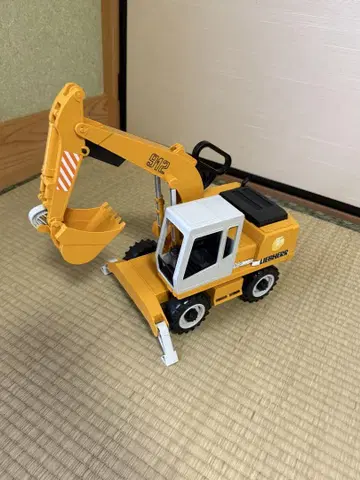 Bruder(브루더) 사 LIEBHERR 휠식 셔블