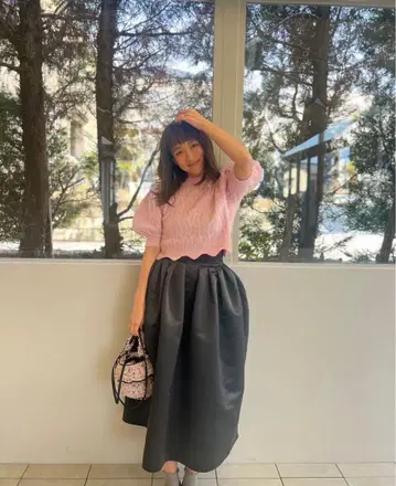 로지몬스터 flower vase satin skirt