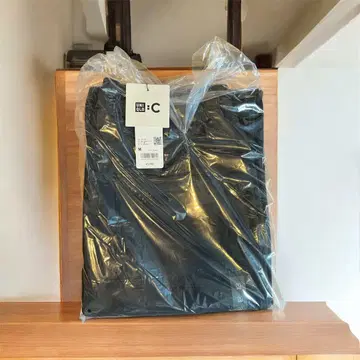 (미사용 새상품) UNIQLO C 맨투맨 와이드 팬츠