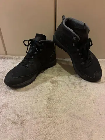 mont-bell 마운틴 크루저 200 GORE-TEX 블랙 26.5