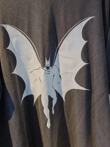 배트맨의 날 POP UP 한정판 CEKAI 티셔츠 M 사이즈 BATMAN