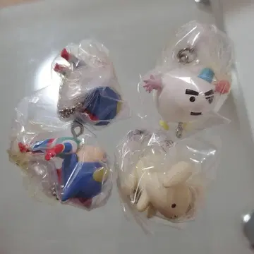 짱구는 못말려(크레용 신짱) 가챠가챠 캡슐 토이 집게로 연결하는 마스코트