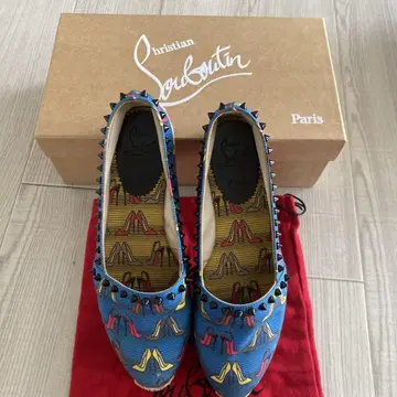 Christian Louboutin 플랫슈즈 파랑 스파이크 포함
