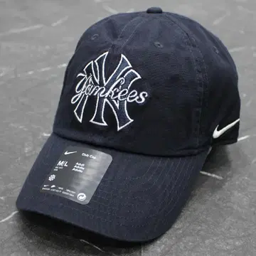 해외 모델 NIKE NY CAP 나이키 양키스 캡 네이비