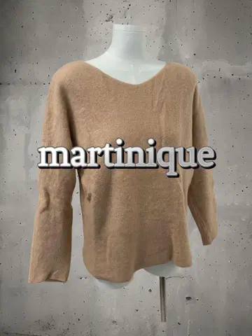[ 거의 미사용 ] martinique 울 스웨터 프리 사이즈