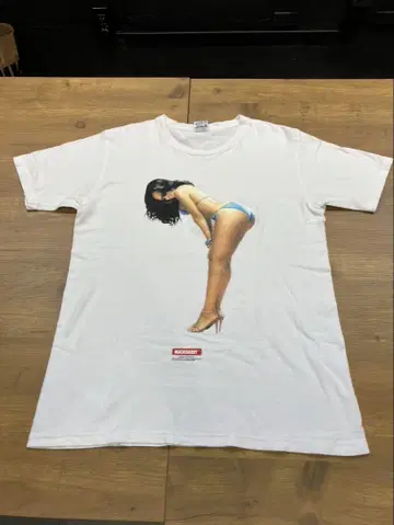 구제 의류 T셔츠