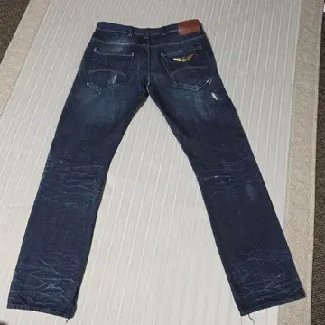Armani Jeans 데미지 가공 스트레이트 데님