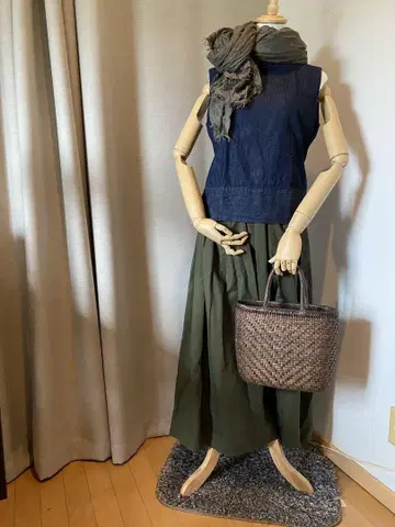 올리브 그린 플레어 스커트 롱