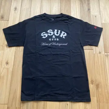 SSUR 그래픽 T셔츠 블랙