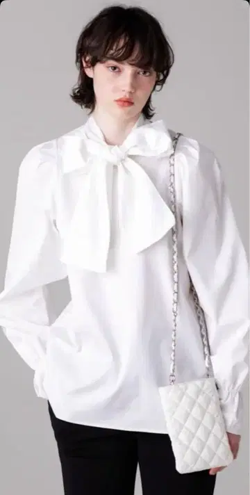 elu. Margaret blouse White 즉시 발송