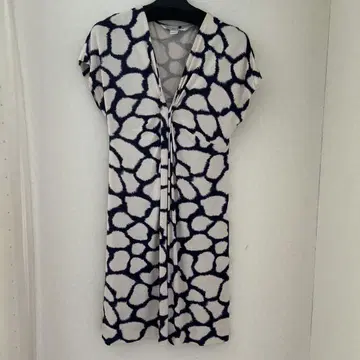 Diane von Furstenberg 반팔 무릎 기장 원피스 사이즈 2