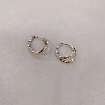 새상품급 ete 바이컬러 허그 귀걸이