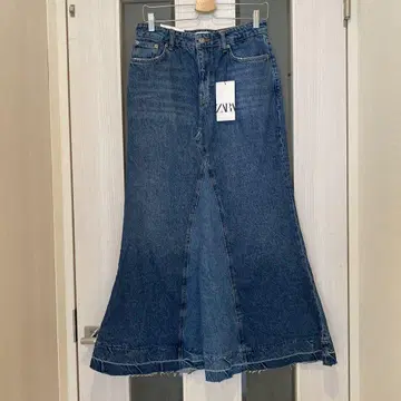 새상품 ZARA 데님 롱 플레어 스커트