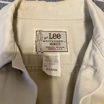 Lee 화이트 자켓 X-LARGE