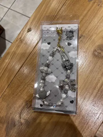 헬로키티 블랙 엔젤 컬렉션 폰 스트랩 당일 발송