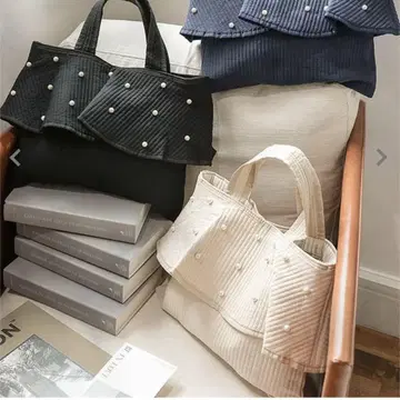 고베 레터스 누비 숄더 미니백 아이보리