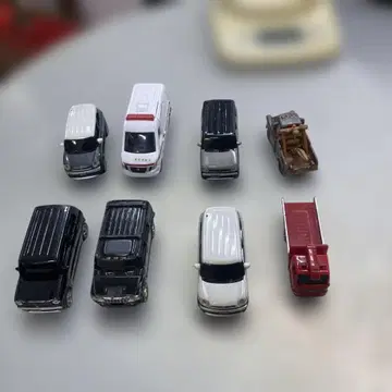 토미카 미니카 세트 8대 구급차 트럭 SUV 일괄