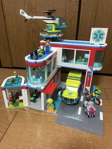 LEGO 의료 시설 구급차 헬리콥터