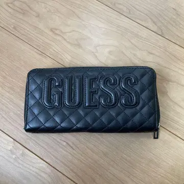 GUESS 블랙 장지갑 퀼팅