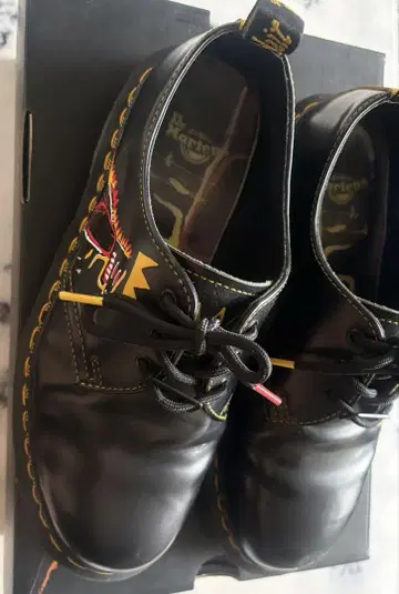 Dr. Martens 바스키아 콜라보