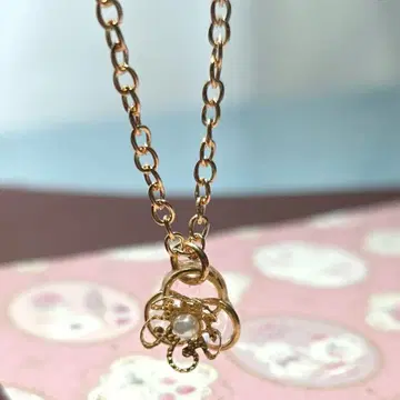 꽃 모티브 목걸이 골드 도금 펄 비즈