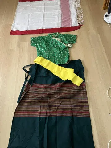 네팔 민족 의상 블라우스 스커트 벨트 숄 세트