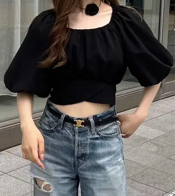 [ 미착용 ] JUNOAH 퍼프 슬리브 백리본 숏 상의