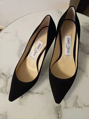 JIMMY CHOO 블랙 스웨이드 하이힐 새상품급