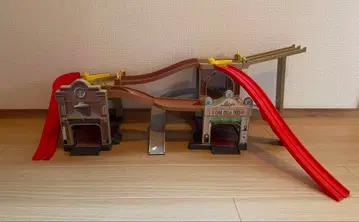 토미카 카즈 액션 코스 라디에이터 스프링스