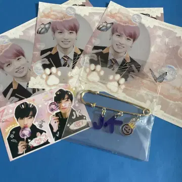 BTS 정국 생일 브로치 키링 한국 제작자 스티커 메모