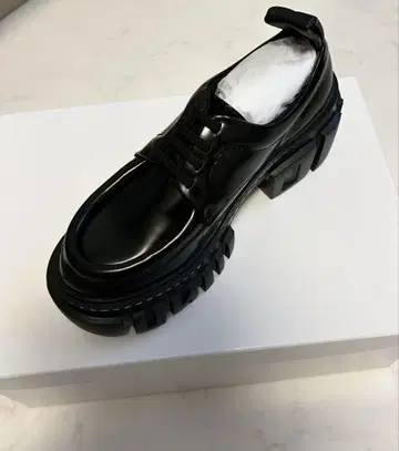 UN3D 로퍼