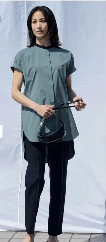 그린 숏 슬리브 셔츠