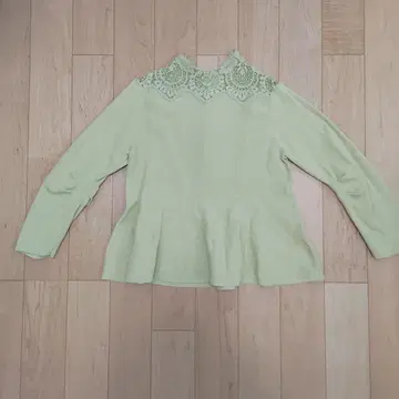 CELFODE 옅은 그린 레이스 옷깃 페플럼 긴팔 니트 36