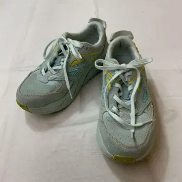 호카 스니커즈 25.5cm