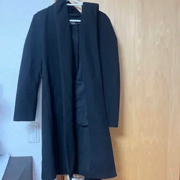 ZARA 블랙 롱 코트 XS 후드 부착